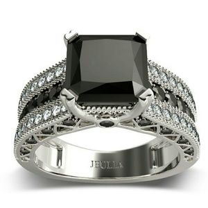 Black and White Diamond Jeulia Ring Sz 7